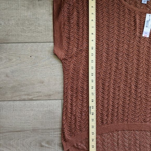 Women's Knit Top - Picture 5 of 10